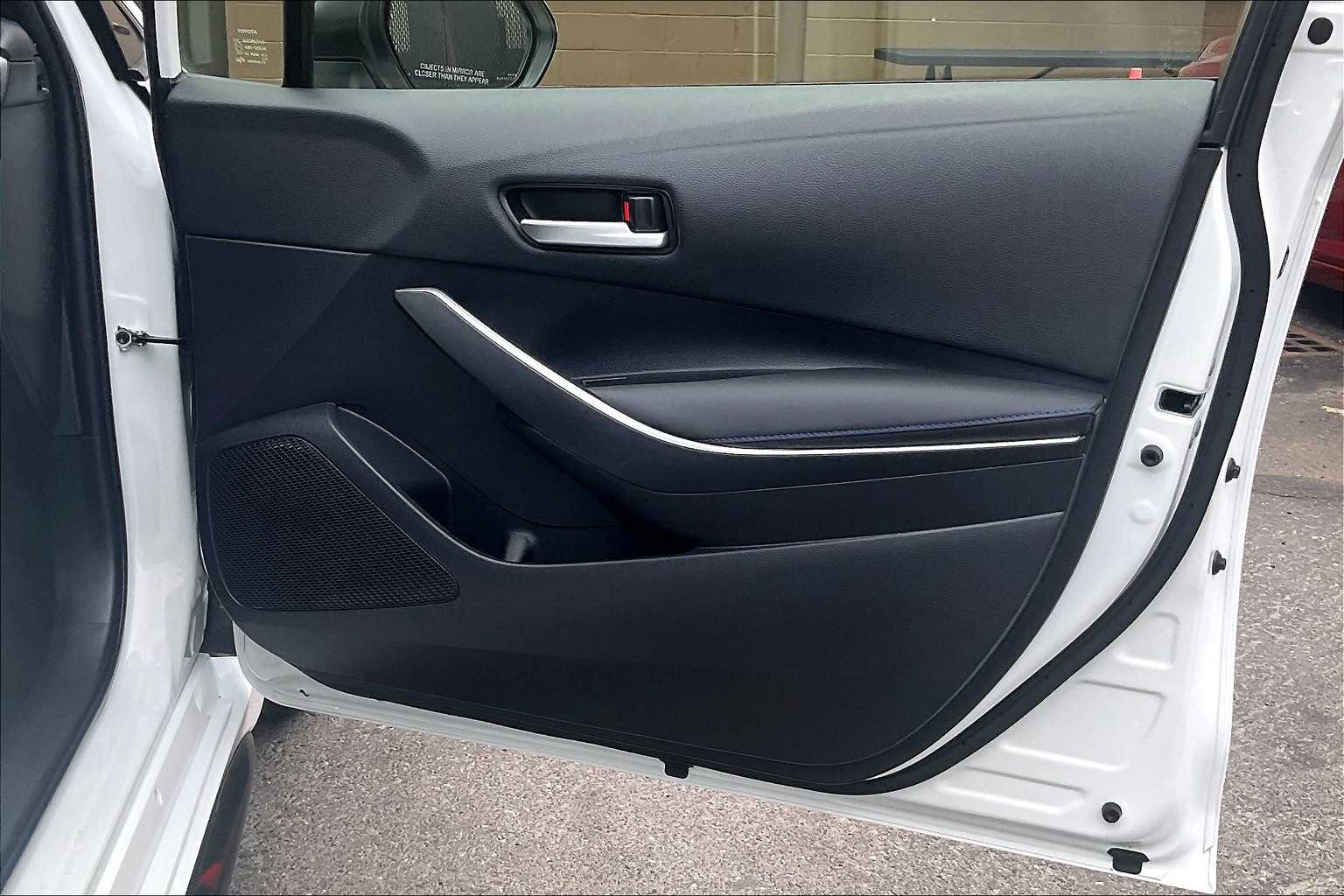 2022 Toyota Corolla SE - Photo 12
