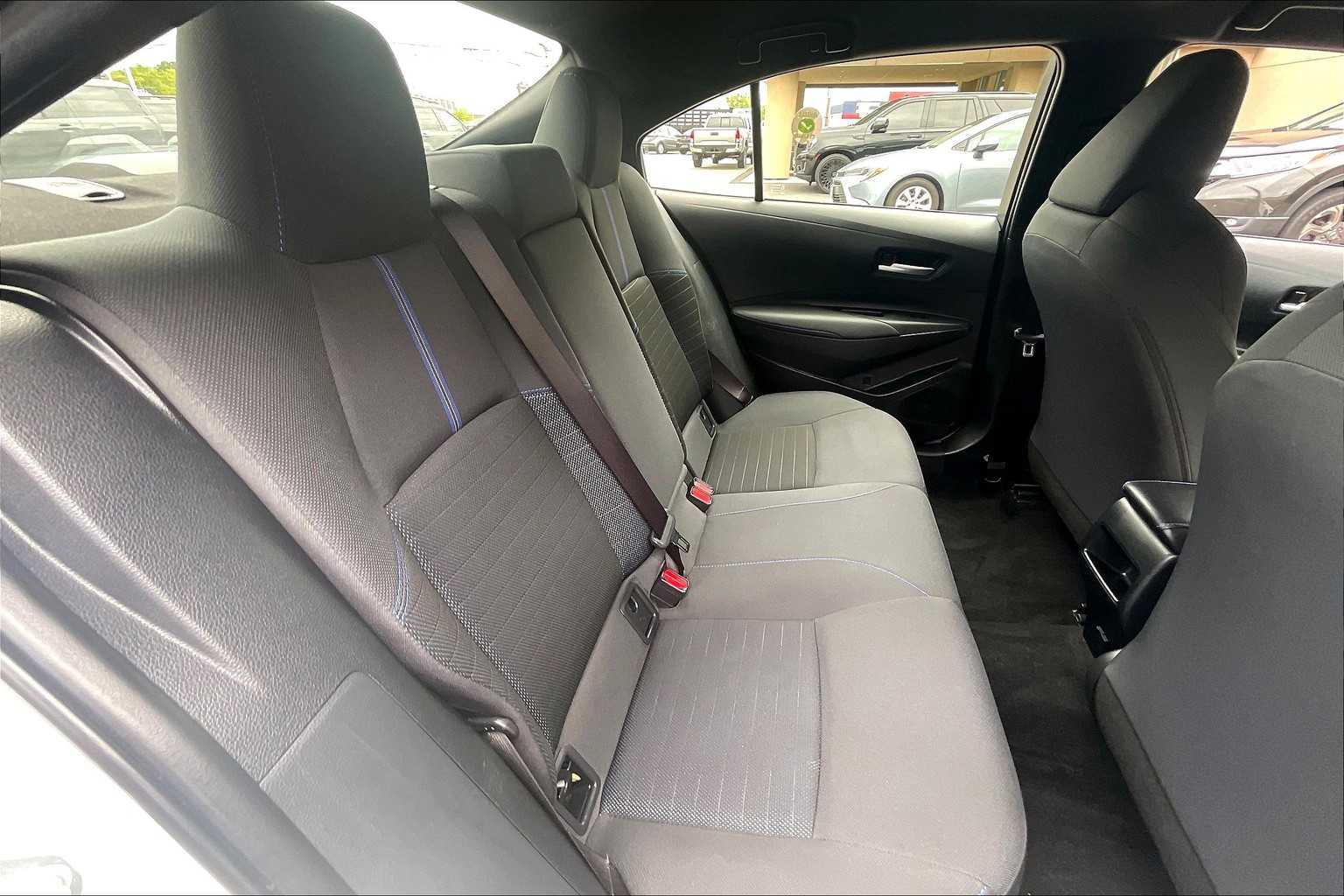 2022 Toyota Corolla SE - Photo 16