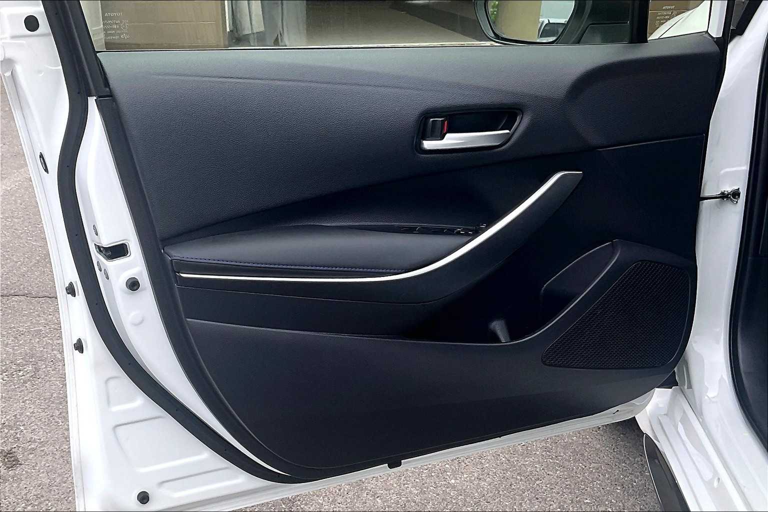 2022 Toyota Corolla SE - Photo 9
