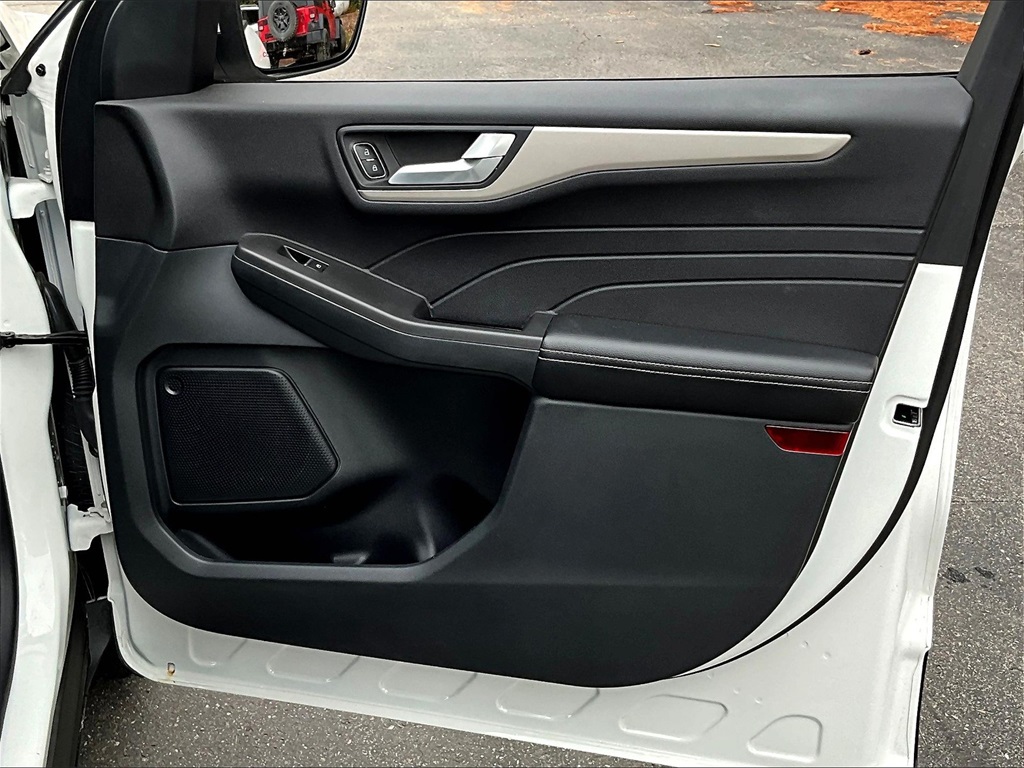 2021 Ford Escape SEL - Photo 12