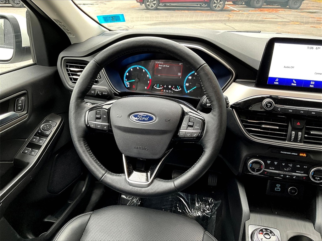 2021 Ford Escape SEL - Photo 17