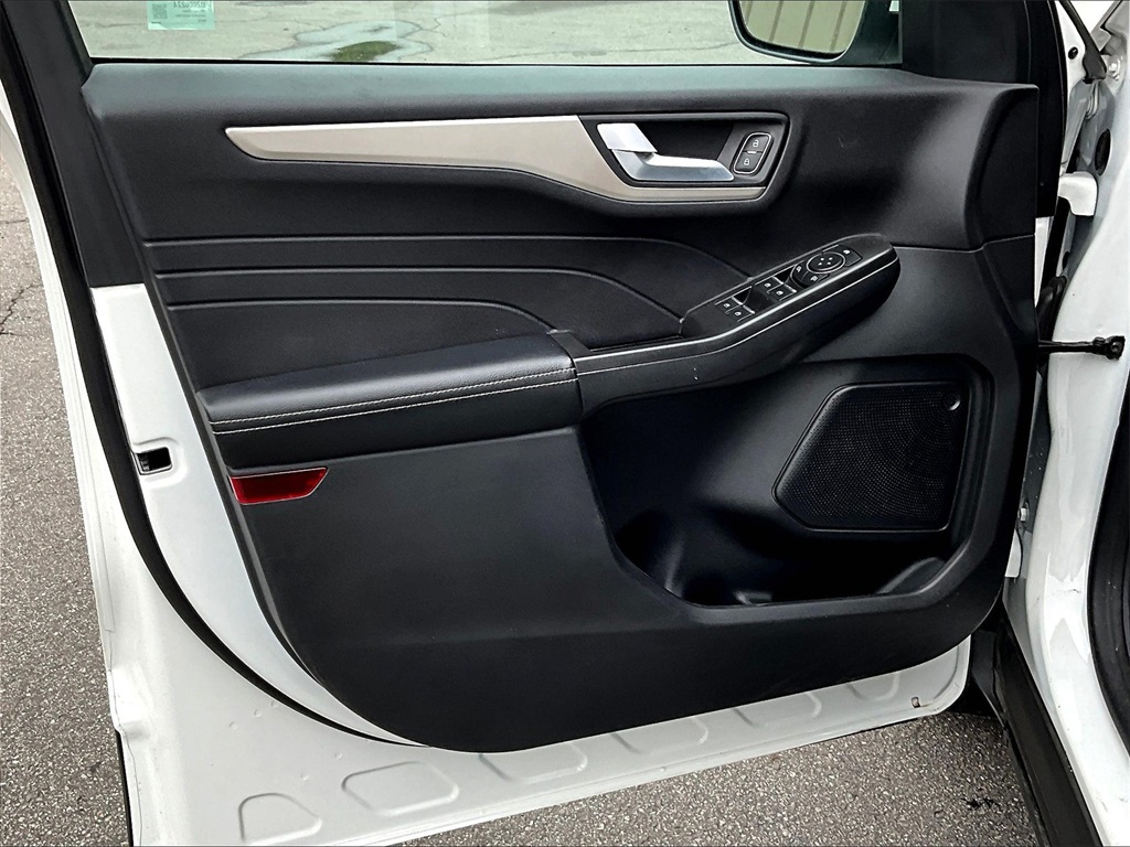 2021 Ford Escape SEL - Photo 9
