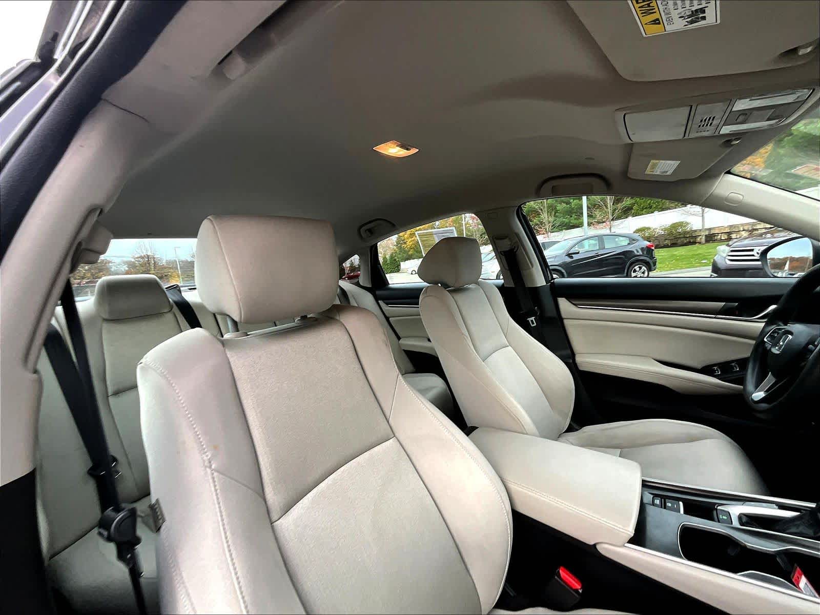 2018 Honda Accord LX 1.5T - Photo 22