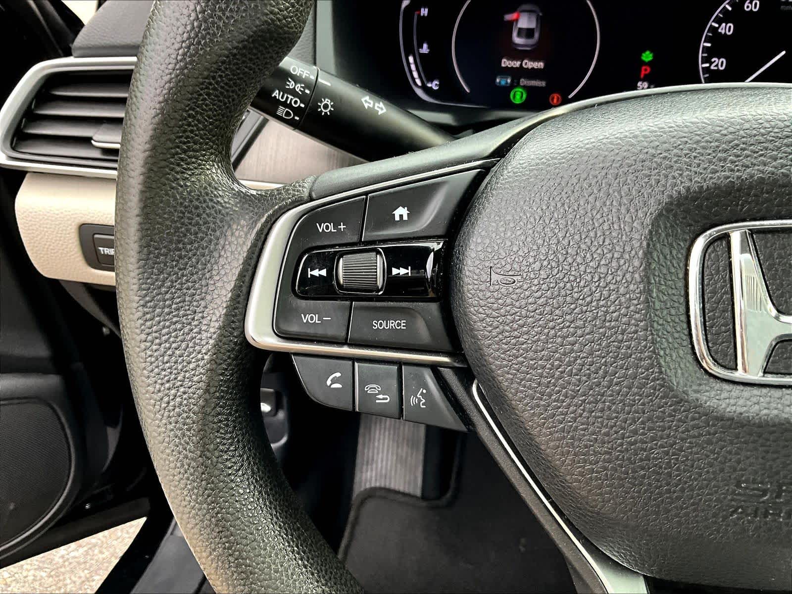 2018 Honda Accord LX 1.5T - Photo 23