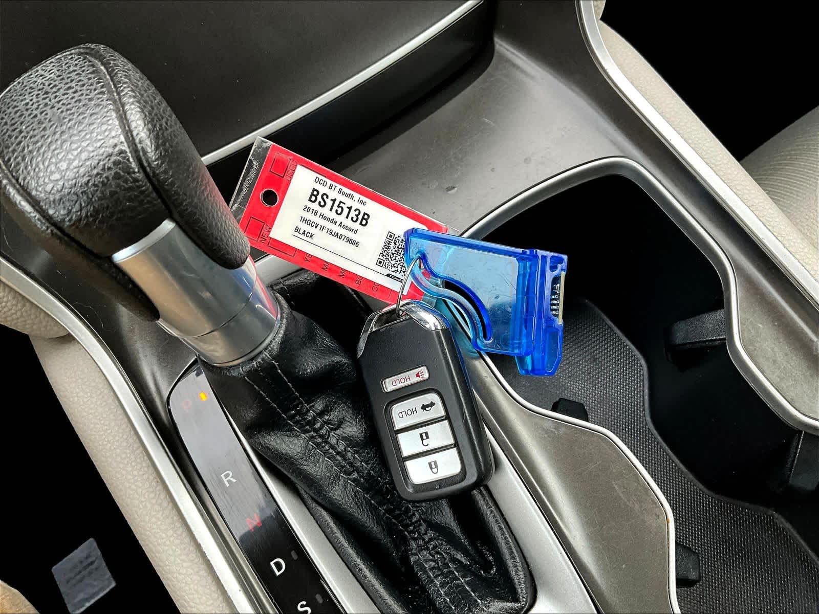 2018 Honda Accord LX 1.5T - Photo 29