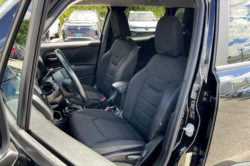 2017 Jeep Renegade Altitude - Photo 9
