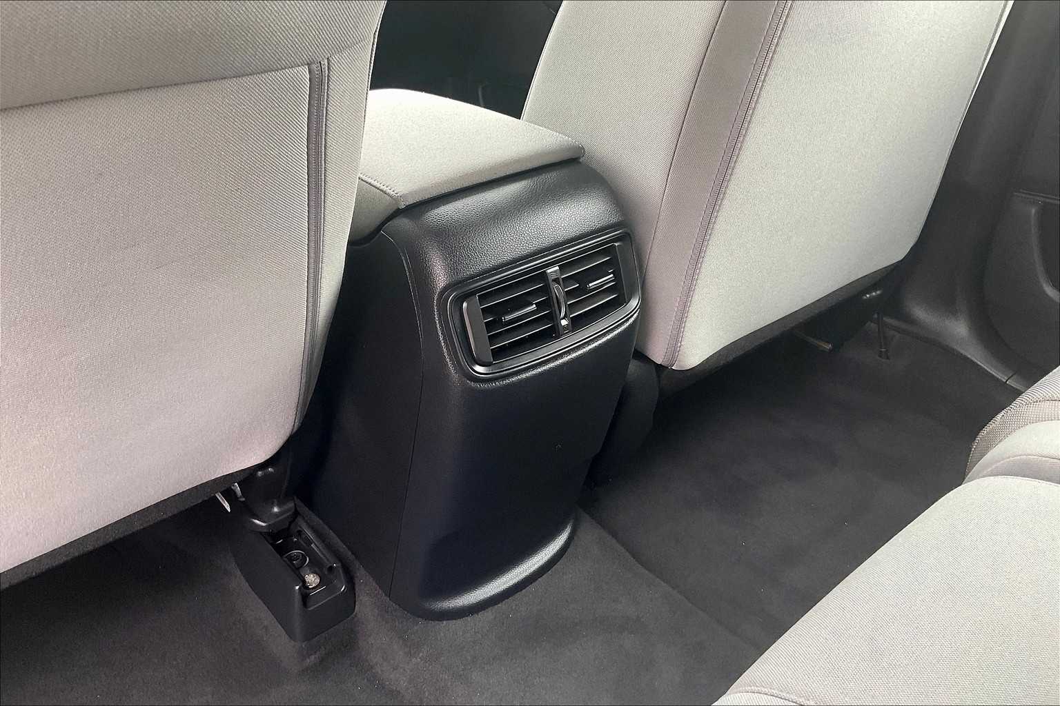 2020 Honda CR-V LX - Photo 27