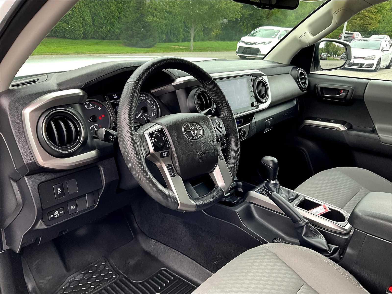 2023 Toyota Tacoma SR5 - Photo 8