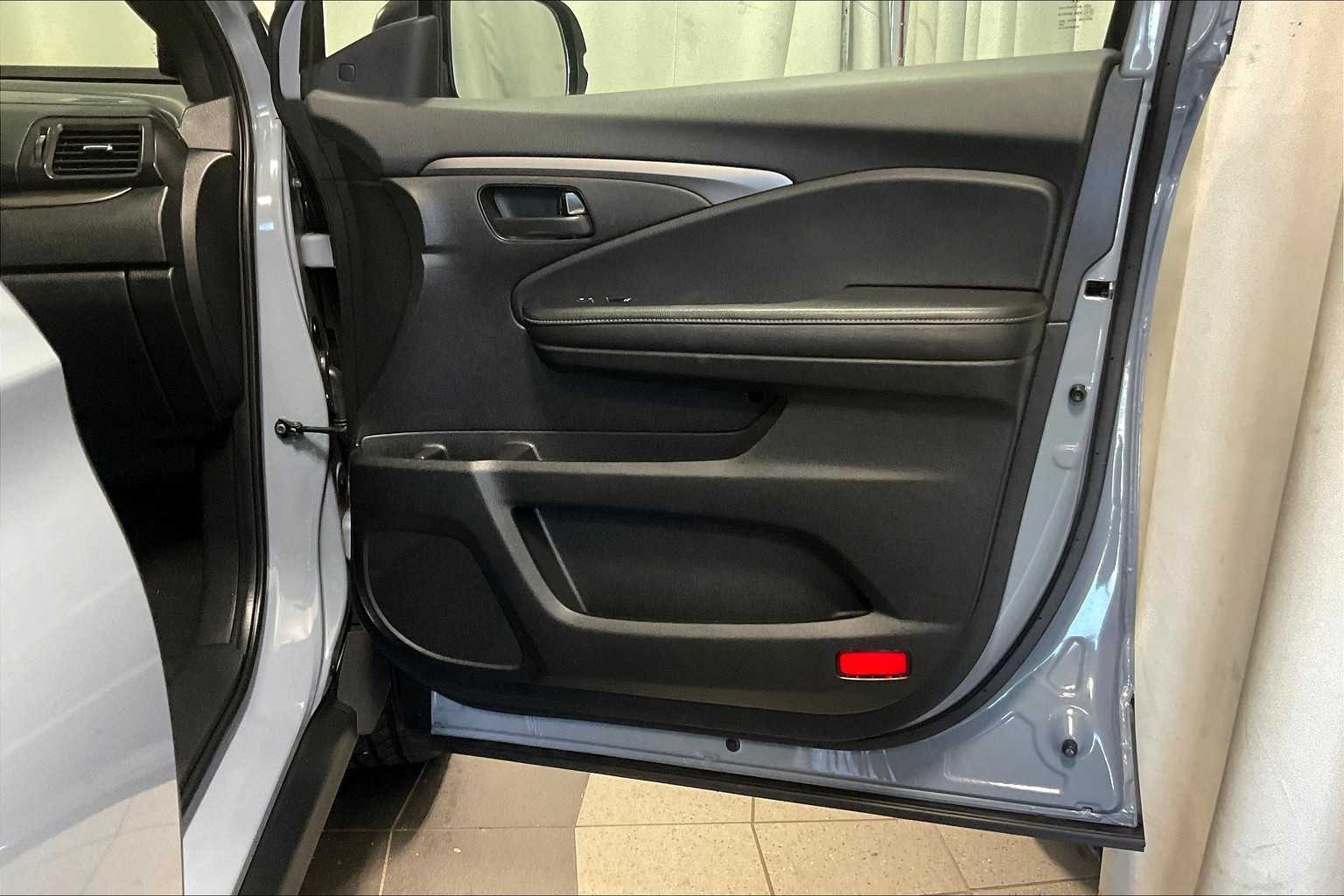 2022 Honda Passport EX-L - Photo 12