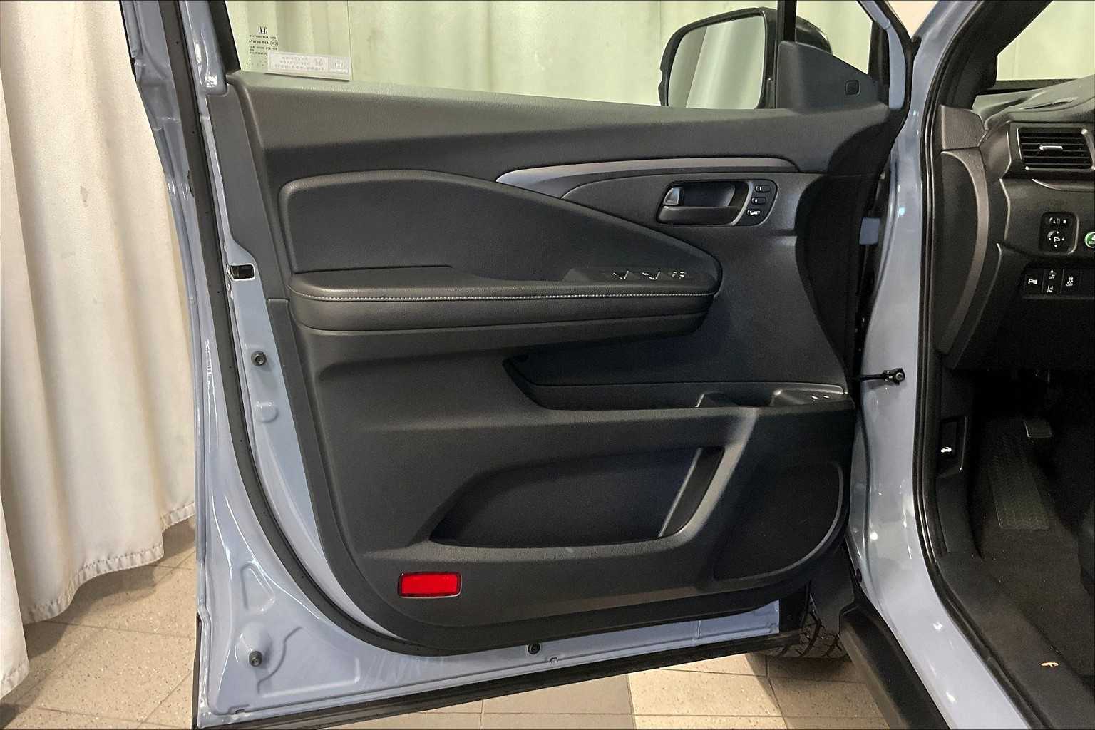 2022 Honda Passport EX-L - Photo 9