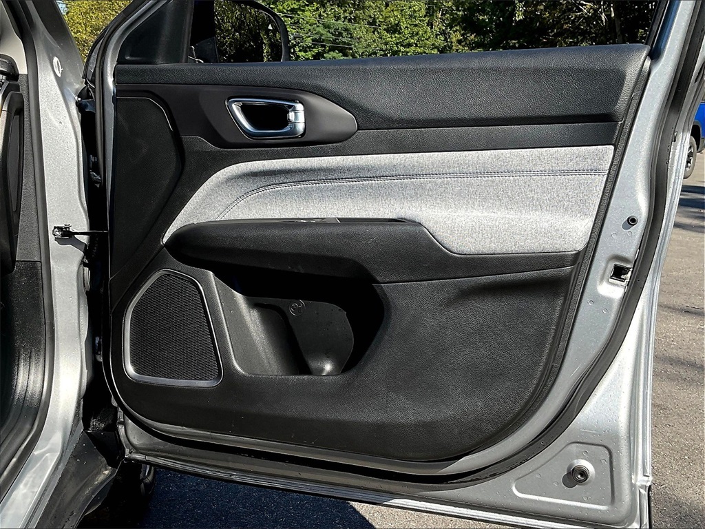 2022 Jeep Compass Latitude - Photo 25