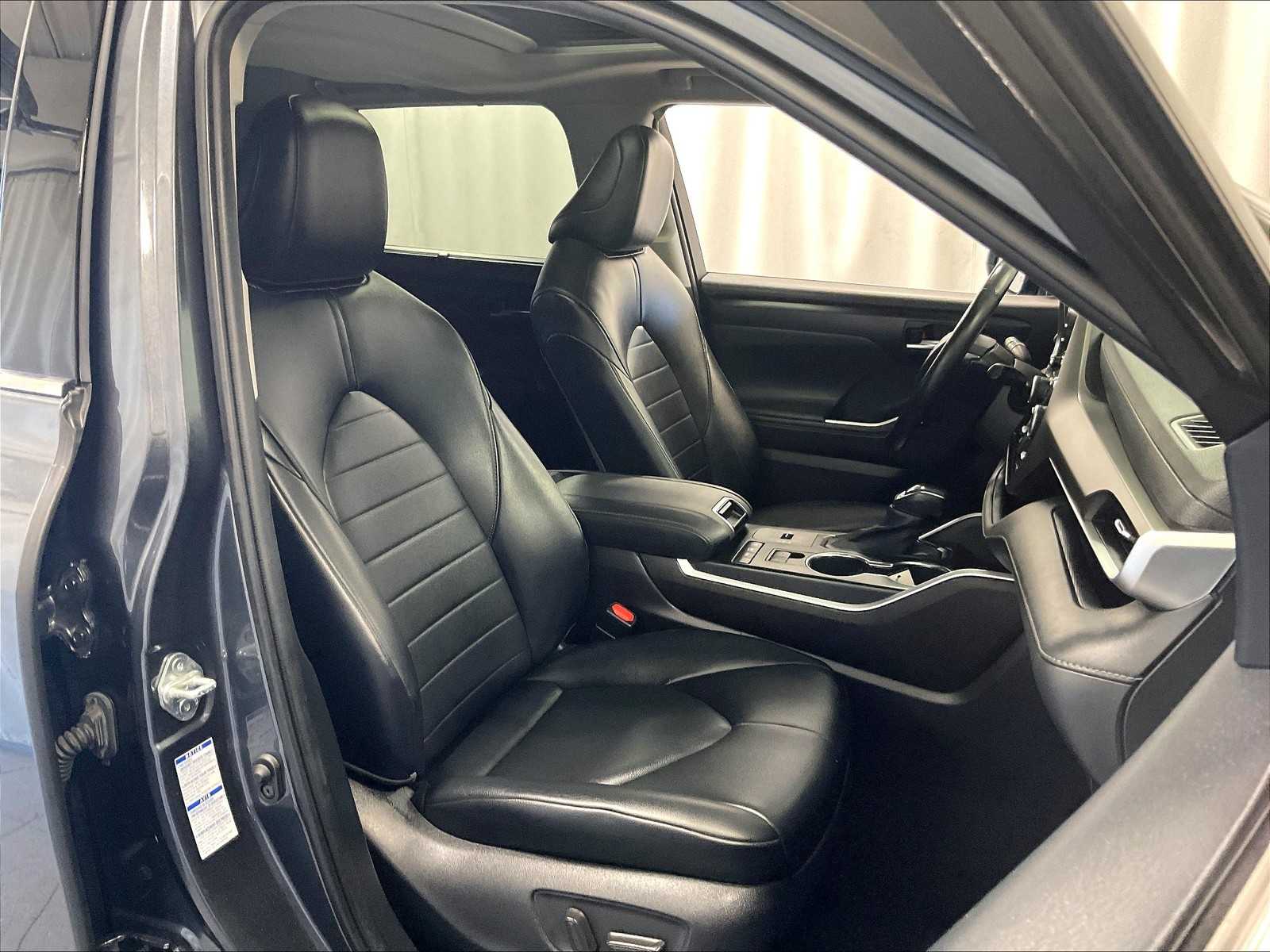 2021 Toyota Highlander Hybrid XLE - Photo 11