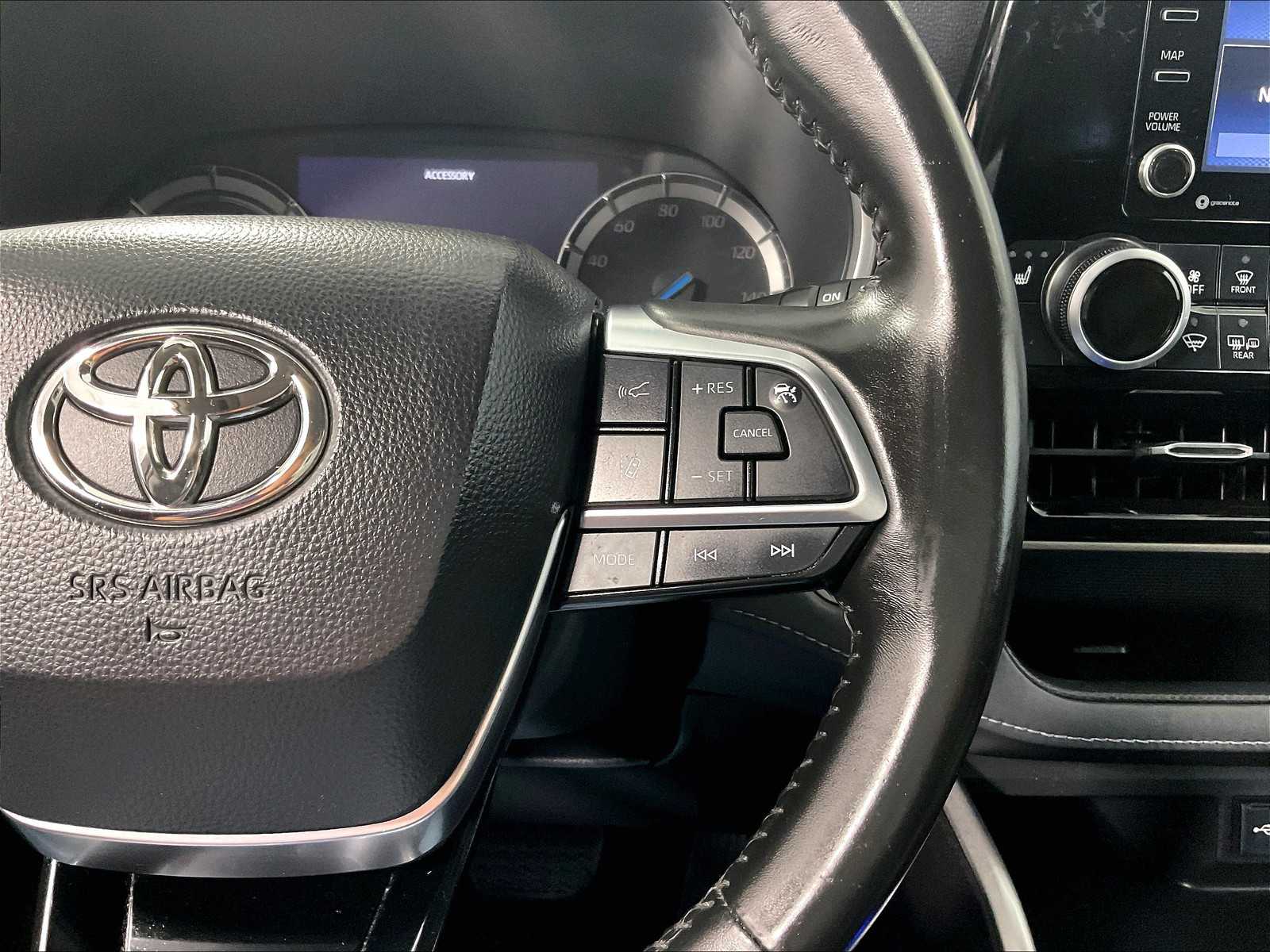 2021 Toyota Highlander Hybrid XLE - Photo 24