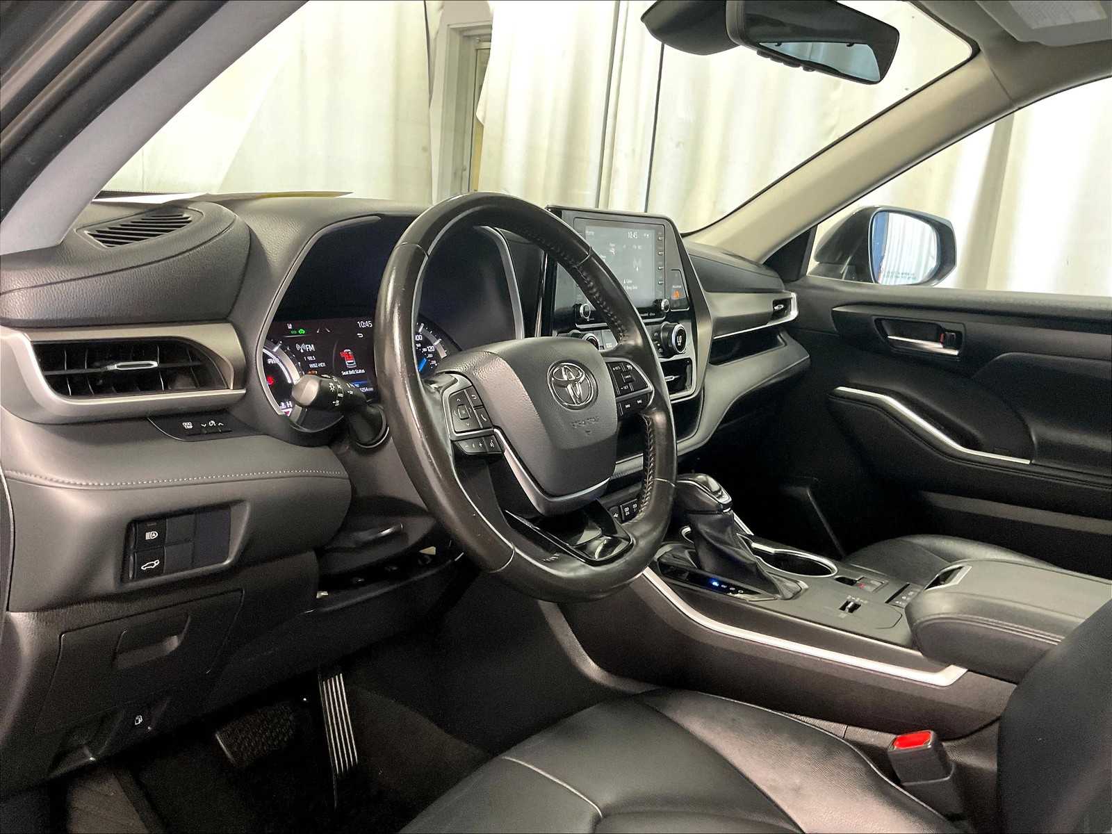 2021 Toyota Highlander Hybrid XLE - Photo 8