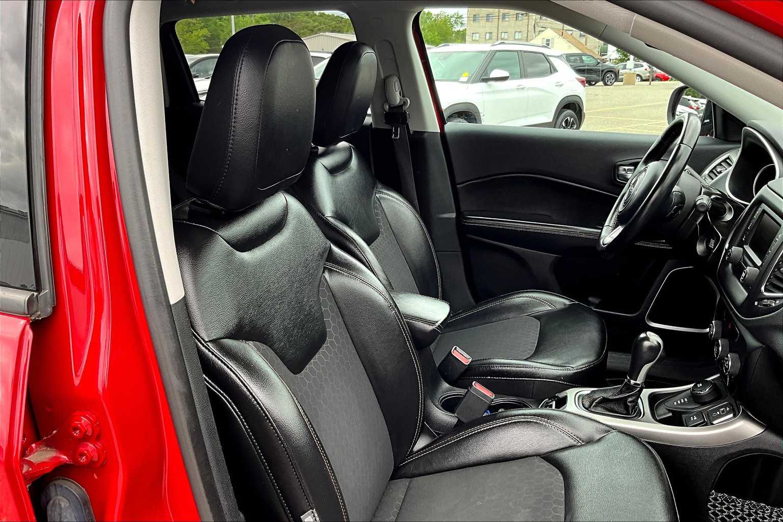 2018 Jeep Compass Latitude - Photo 11