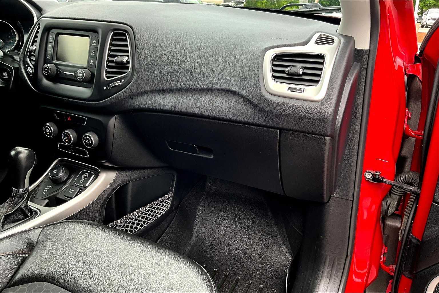 2018 Jeep Compass Latitude - Photo 13