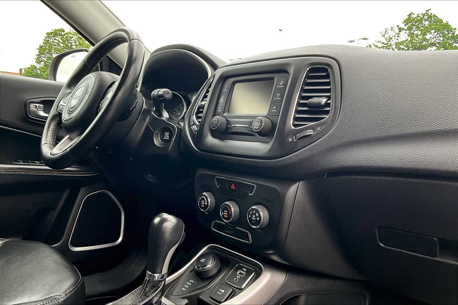 2018 Jeep Compass Latitude - Photo 14