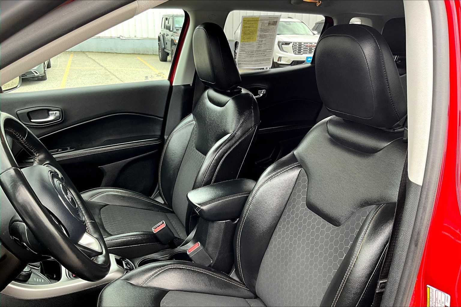 2018 Jeep Compass Latitude - Photo 10