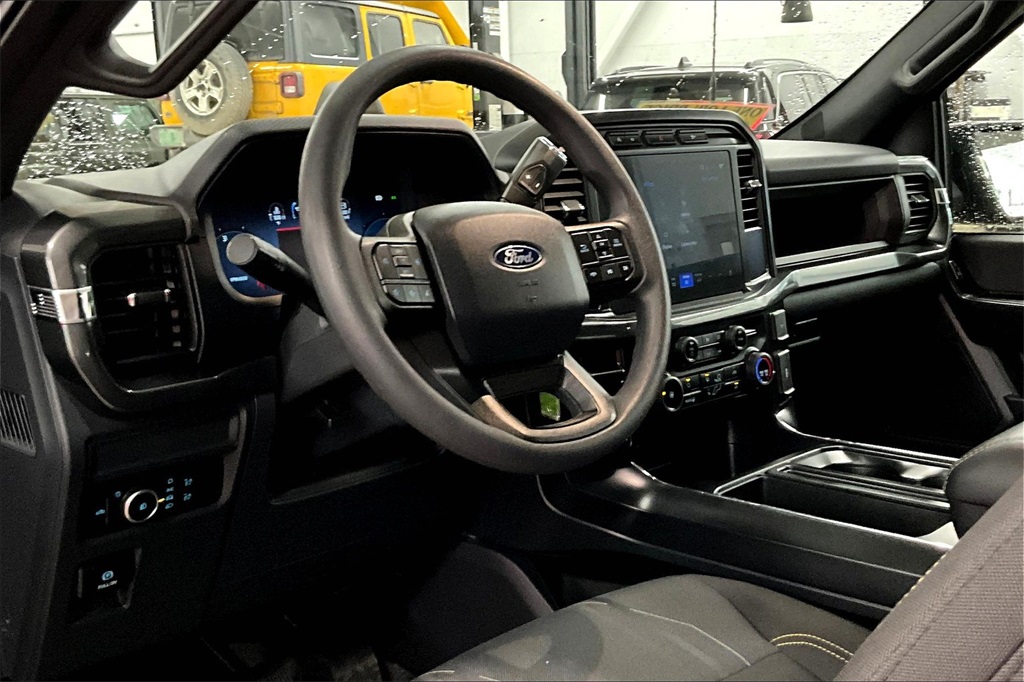 2024 Ford F-150 STX - Photo 8