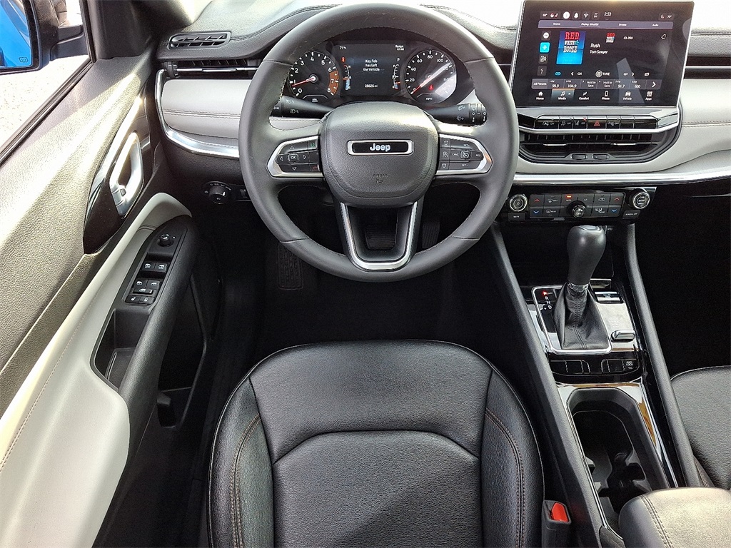 2024 Jeep Compass Limited - Photo 12