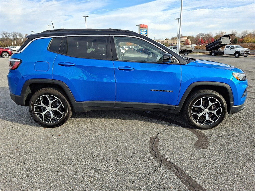 2024 Jeep Compass Limited - Photo 8