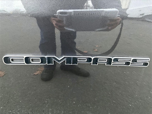 2022 Jeep Compass Limited - Photo 8