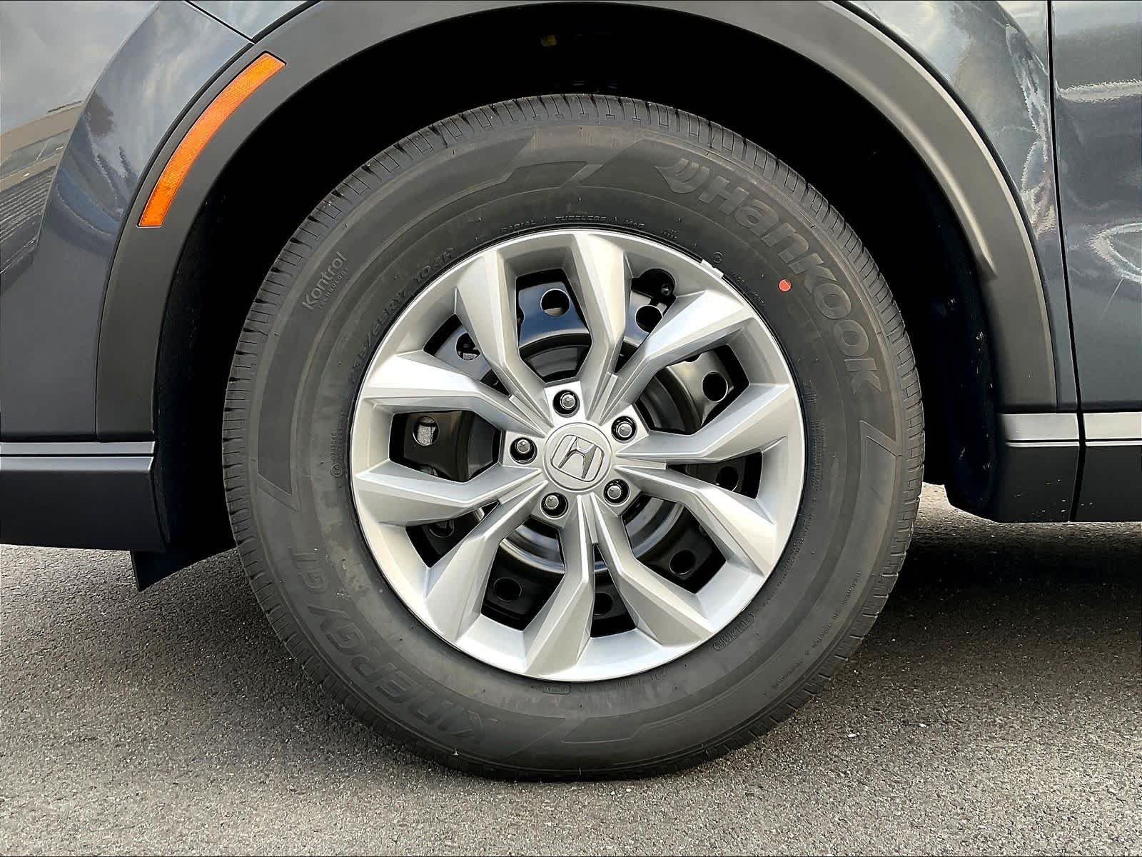 2026 Honda CR-V LX - Photo 8