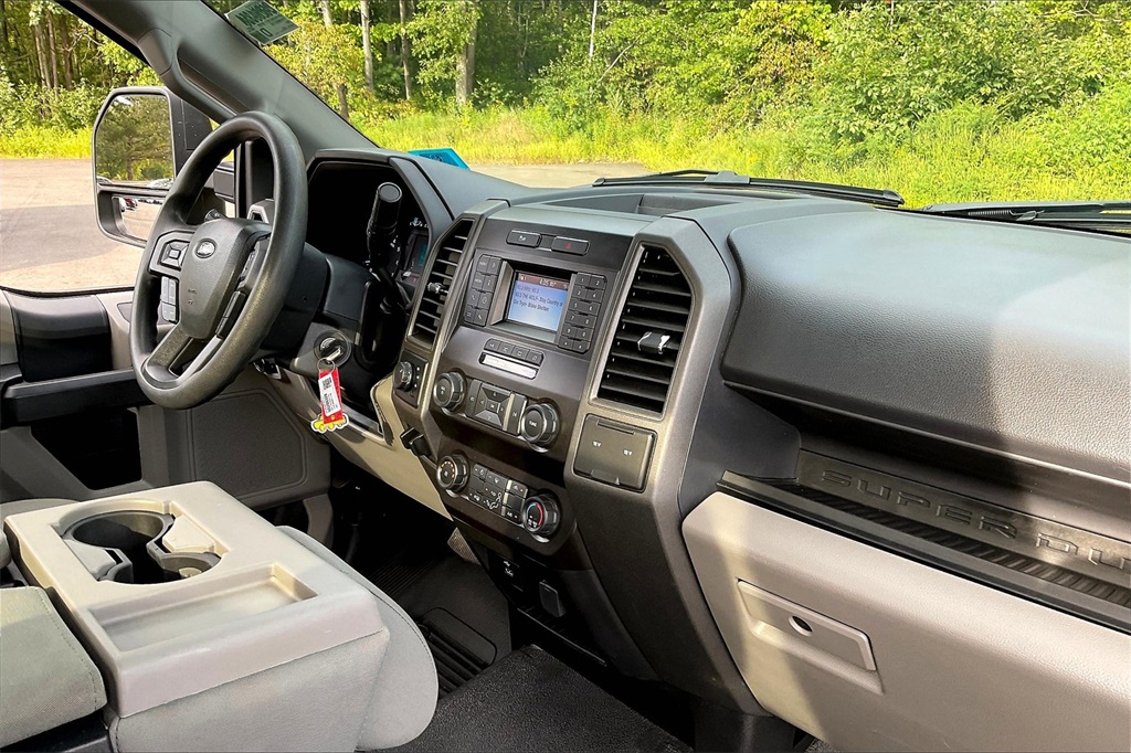 2022 Ford F-350SD XL - Photo 14