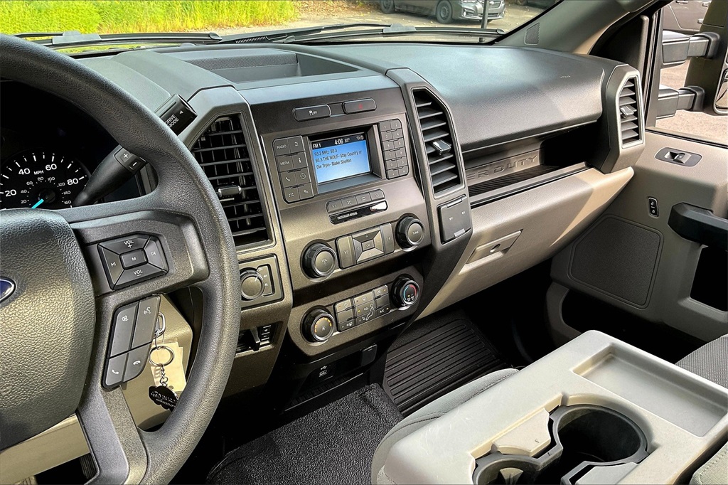 2022 Ford F-350SD XL - Photo 17