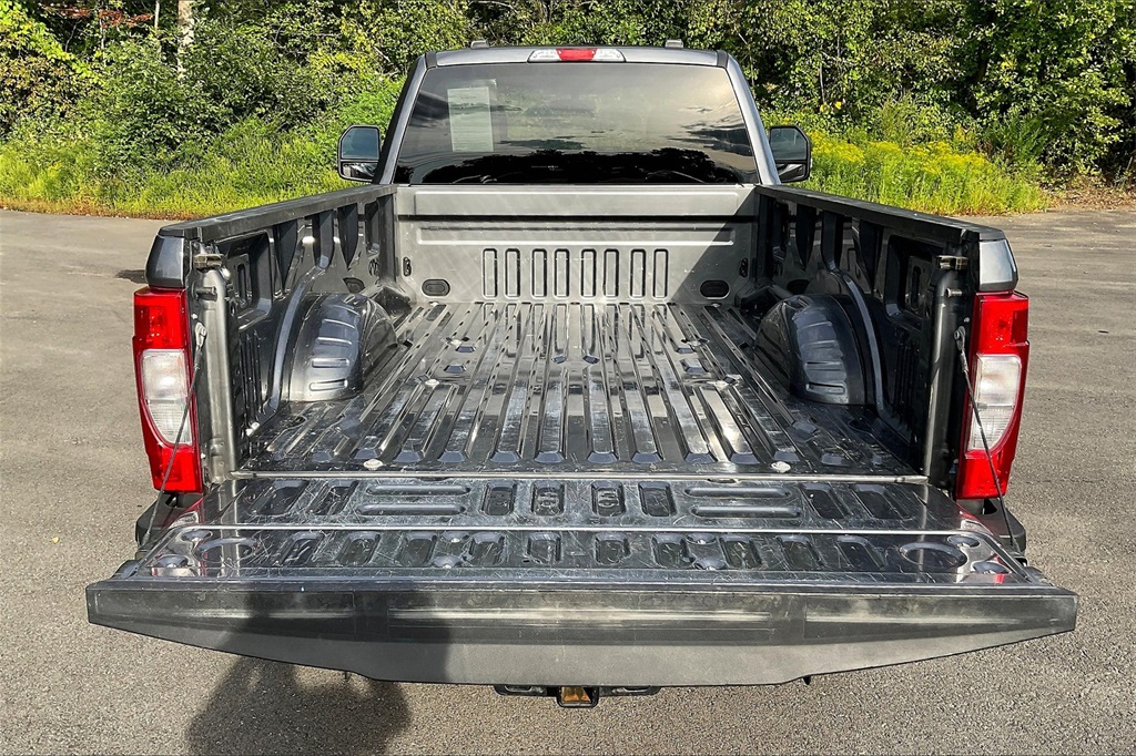 2022 Ford F-350SD XL - Photo 24