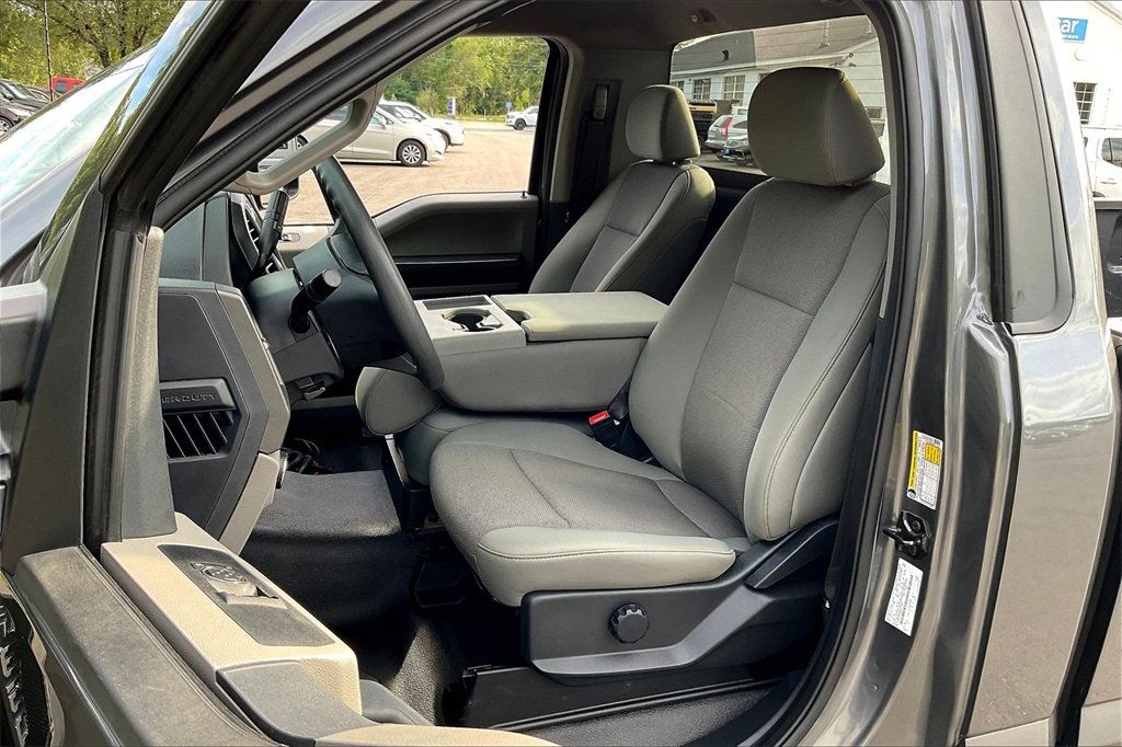 2022 Ford F-350SD XL - Photo 10