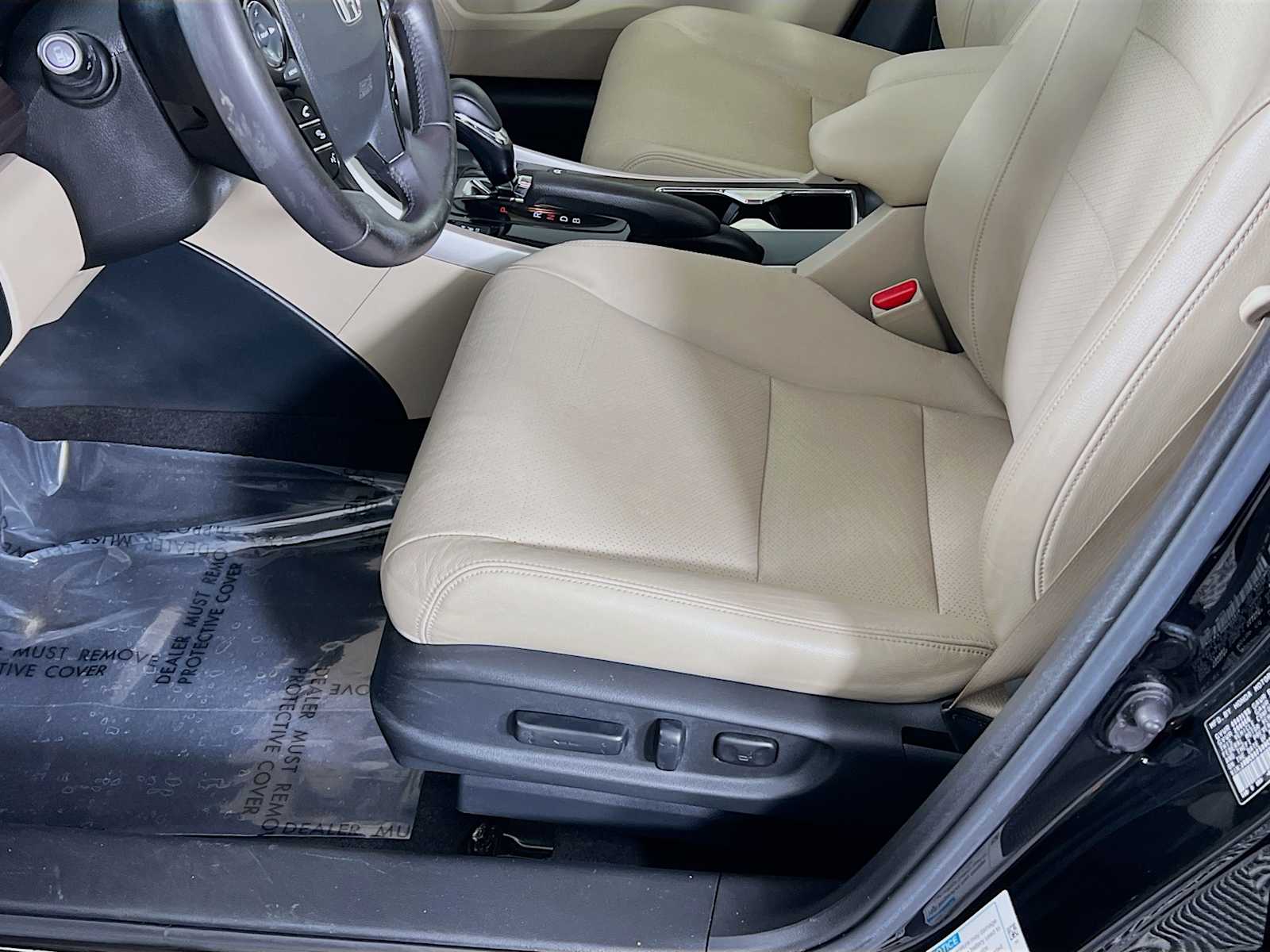 2017 Honda Accord Hybrid EX-L - Photo 19