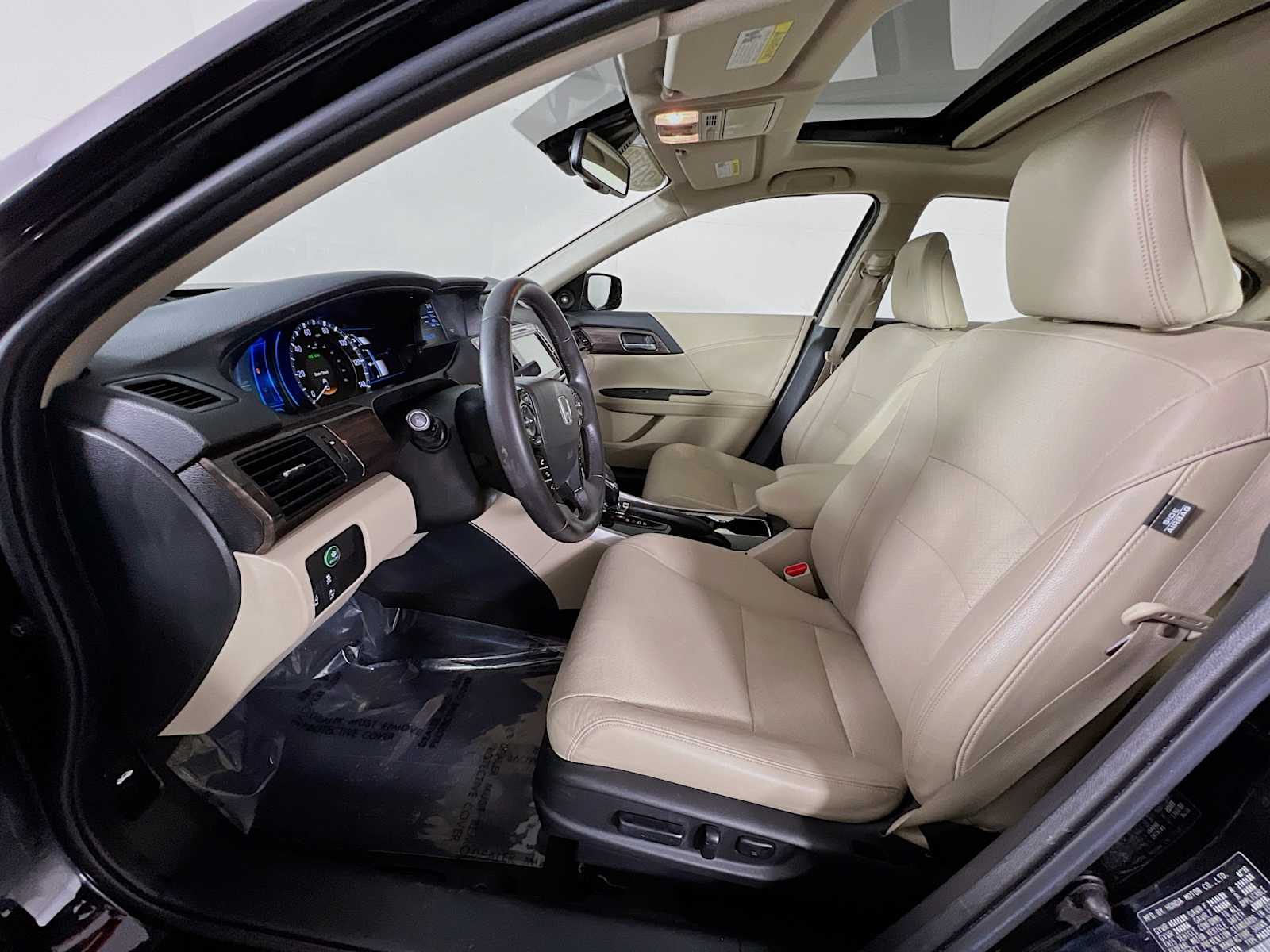 2017 Honda Accord Hybrid EX-L - Photo 21