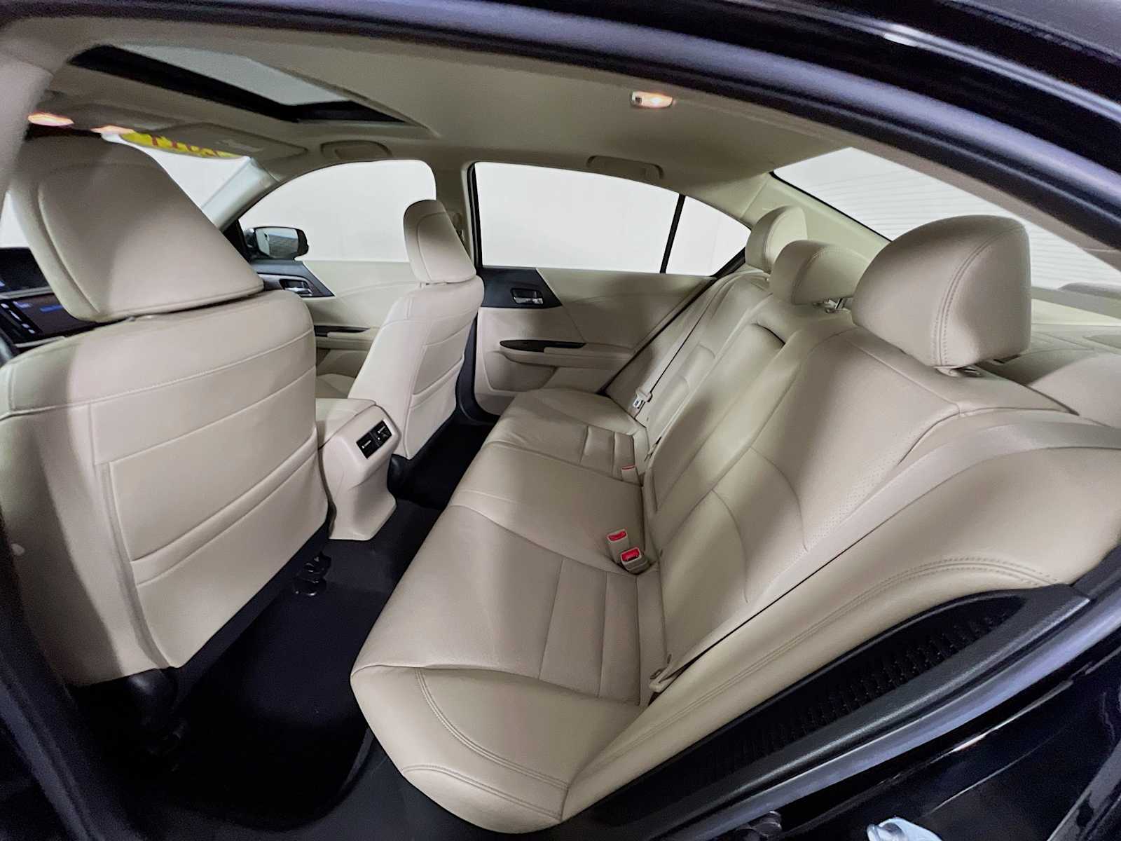 2017 Honda Accord Hybrid EX-L - Photo 25