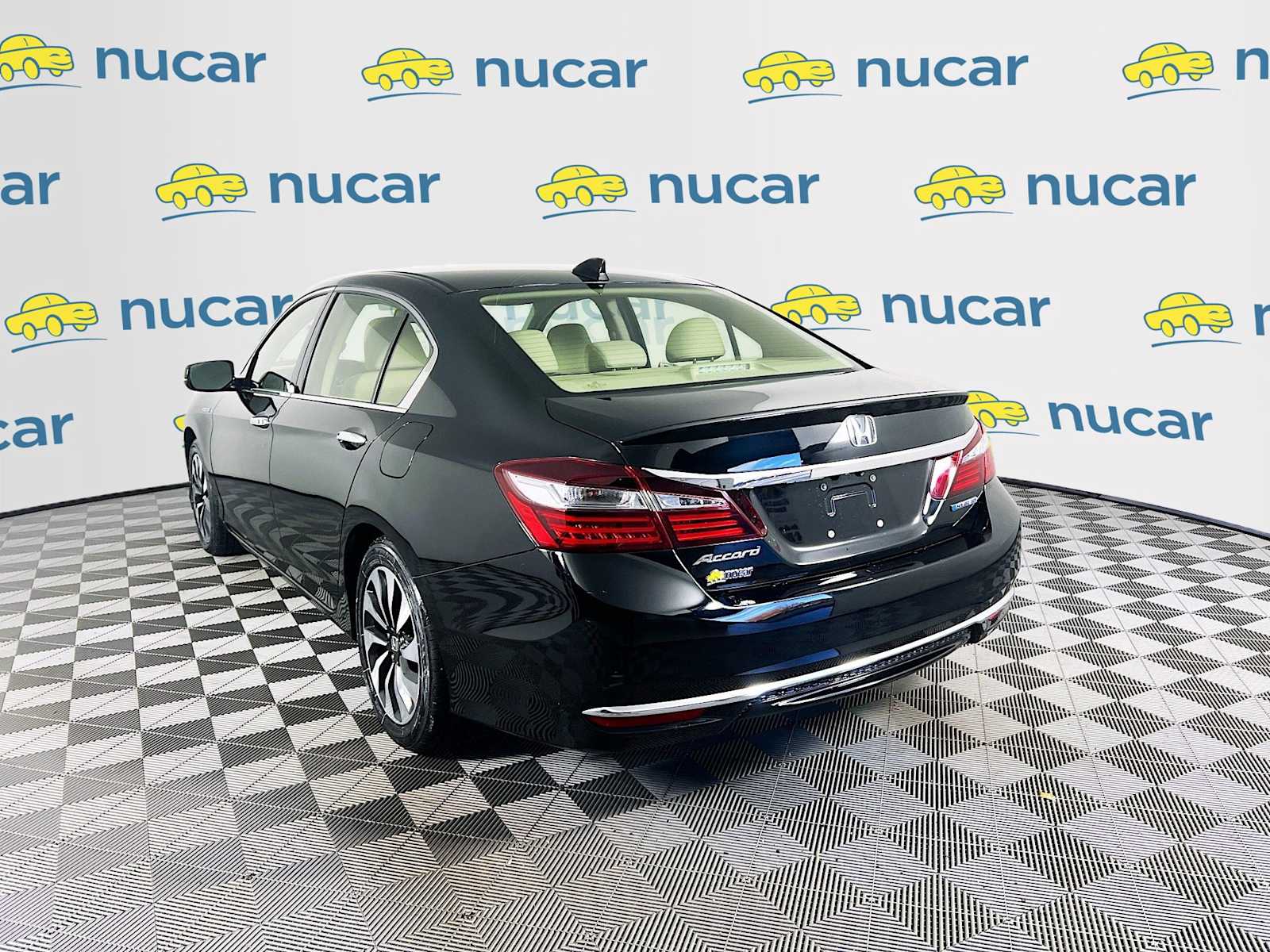 2017 Honda Accord Hybrid EX-L - Photo 5