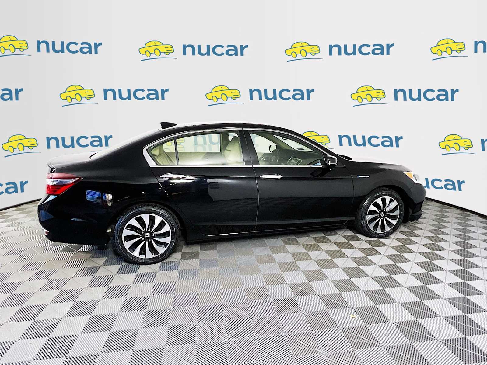 2017 Honda Accord Hybrid EX-L - Photo 8