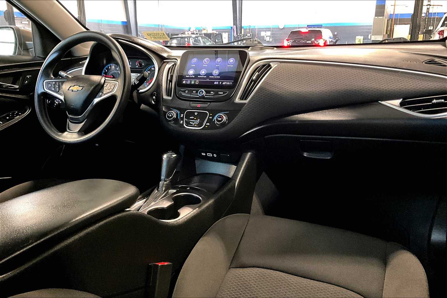 2019 Chevrolet Malibu LS - Photo 14
