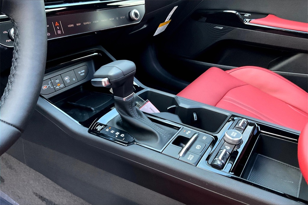 2025 Kia K5 GT-Line - Photo 14