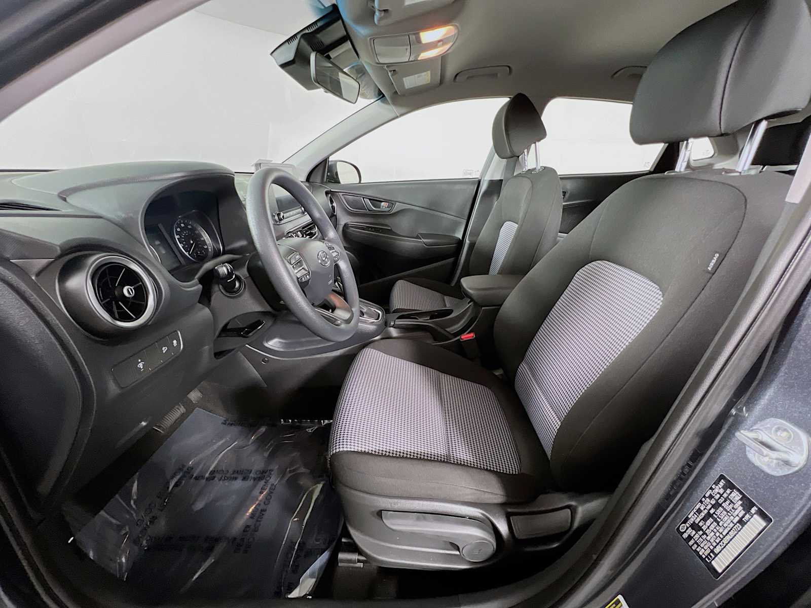 2022 Hyundai Kona SE - Photo 20