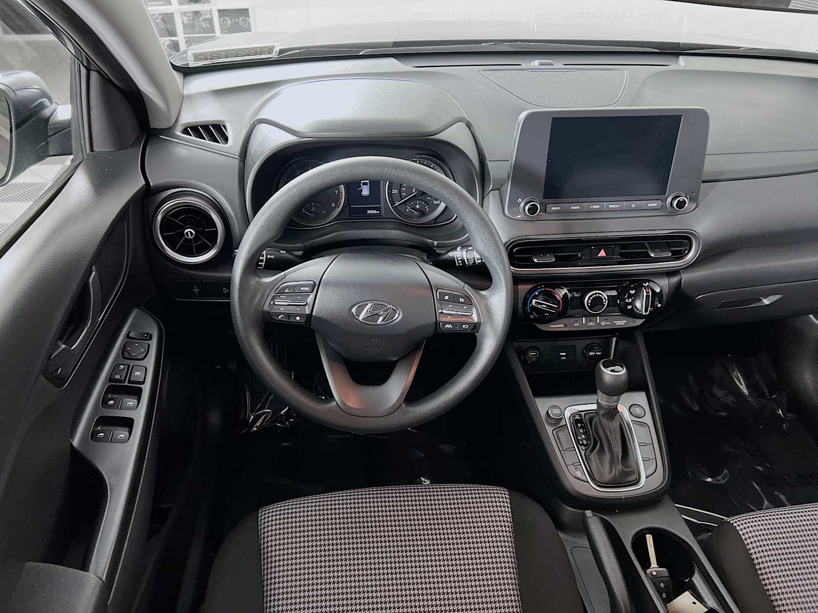 2022 Hyundai Kona SE - Photo 21