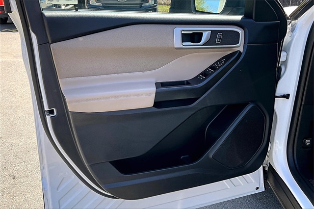 2020 Ford Explorer XLT - Photo 18