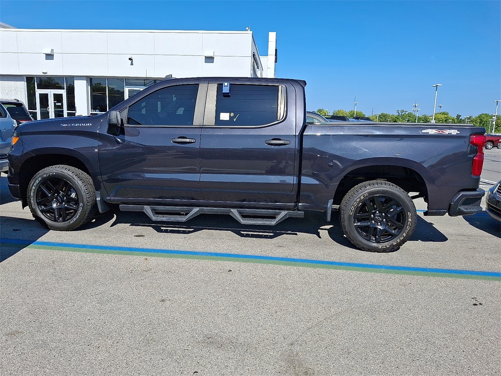 2022 Chevrolet Silverado 1500 Custom - Photo 3