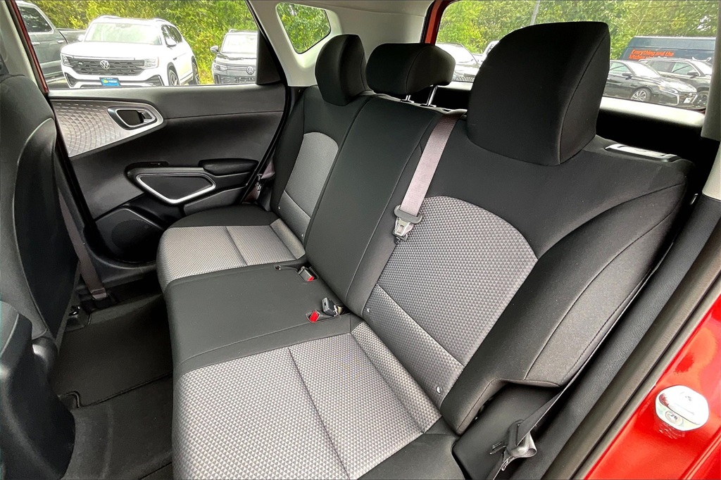 2025 Kia Soul LX - Photo 15
