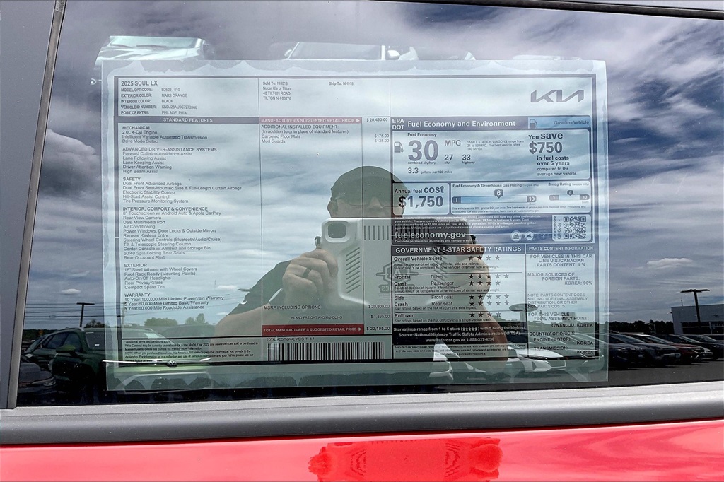2025 Kia Soul LX - Photo 17