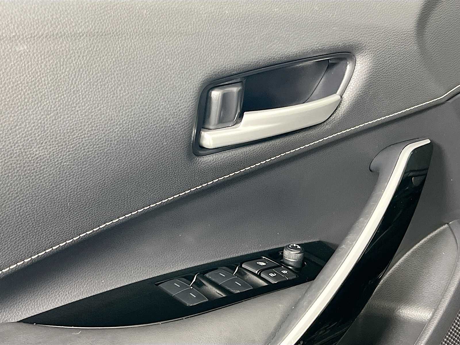 2023 Toyota Corolla XSE - Photo 17