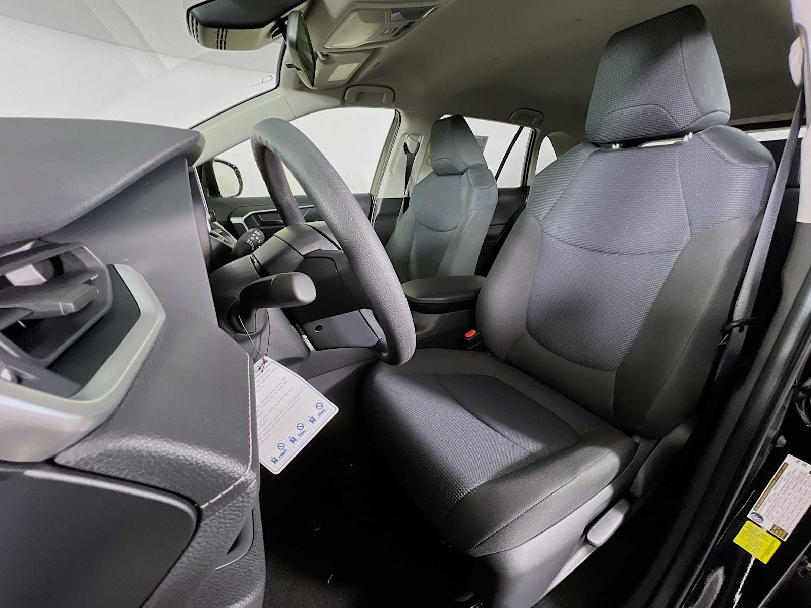 2025 Toyota RAV4 Hybrid LE - Photo 12