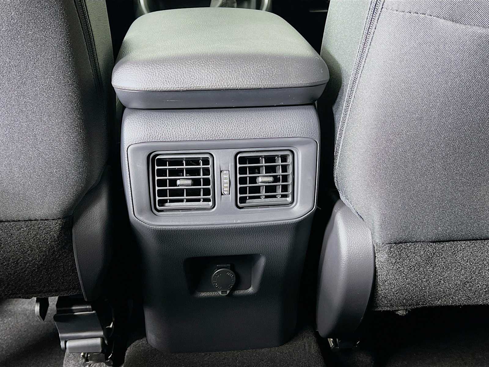 2025 Toyota RAV4 Hybrid LE - Photo 14