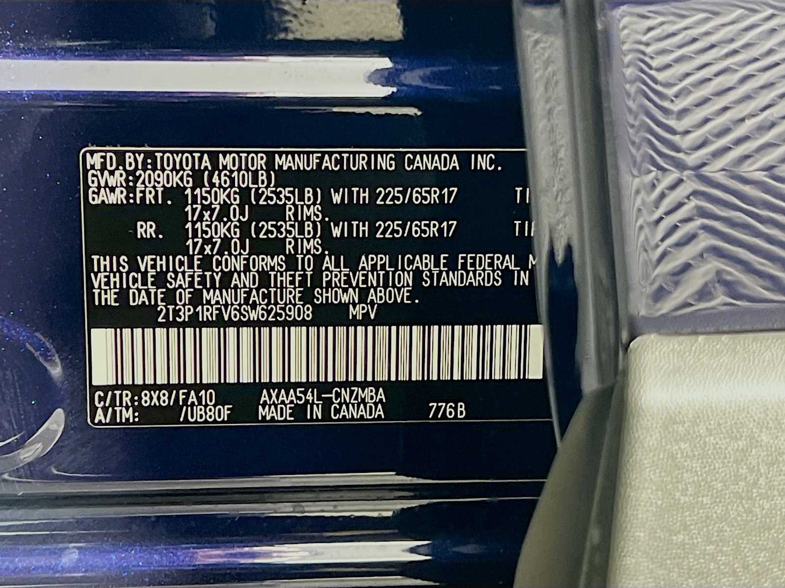 2025 Toyota RAV4 XLE - Photo 20