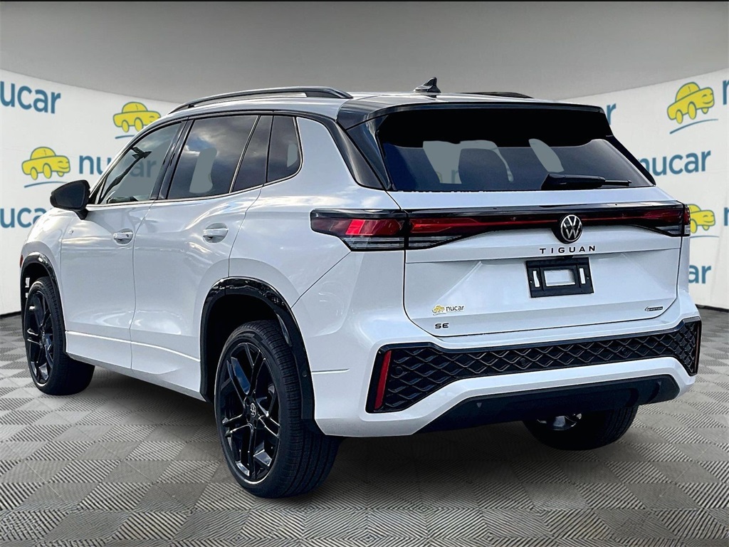 2026 Volkswagen Tiguan 2.0T SE R-Line Black - Photo 5