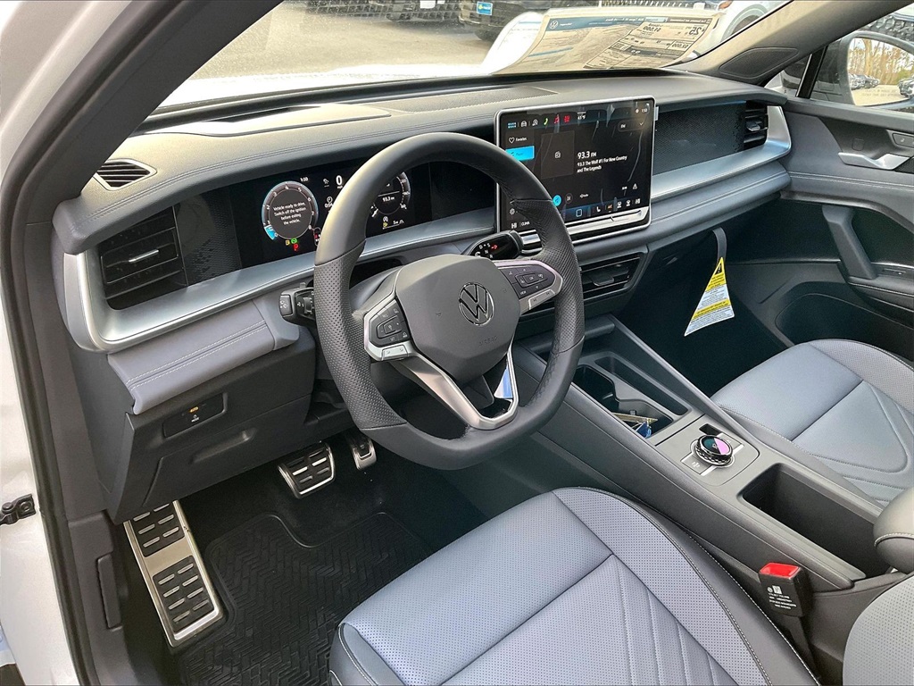 2026 Volkswagen Tiguan 2.0T SE R-Line Black - Photo 9